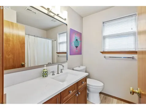 3724 NE Grand Avenue Portland OR 97212
