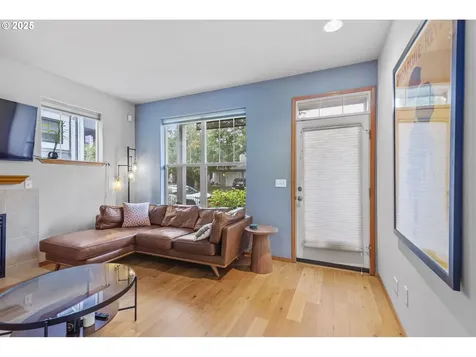3724 NE Grand Avenue Portland OR 97212