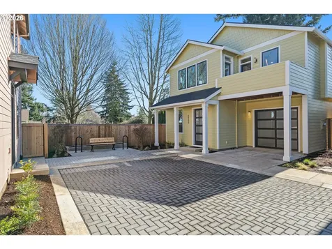 6900 SE Brooklyn Street Portland OR 97206