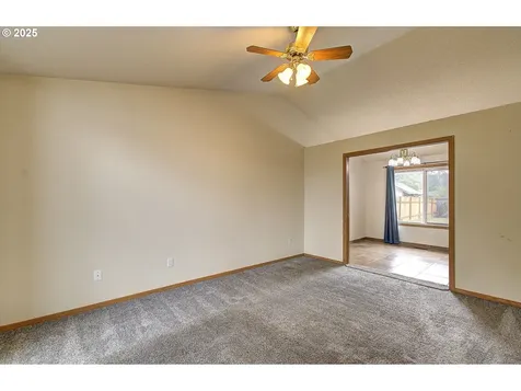 4007 NE 136th Court Vancouver WA 98682