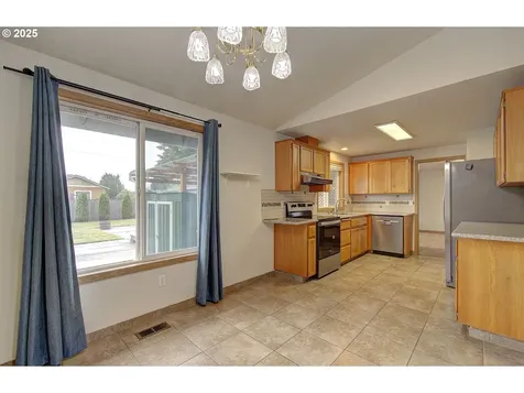 4007 NE 136th Court Vancouver WA 98682