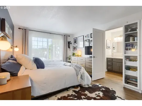 15559 SW Bristlecone Way Portland OR 97223