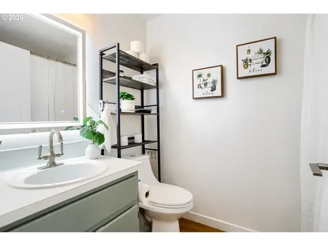 15559 SW Bristlecone Way Portland OR 97223
