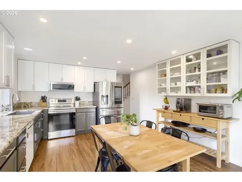 15559 SW Bristlecone Way Portland OR 97223