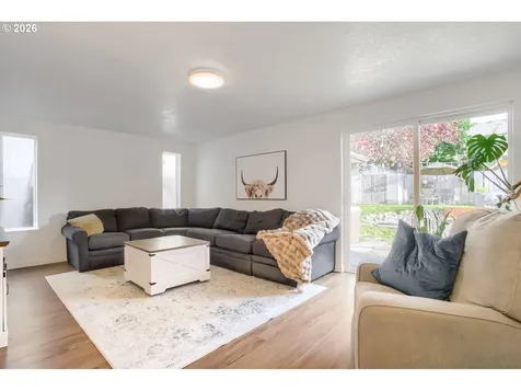 15559 SW Bristlecone Way Portland OR 97223