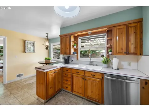 632 NE Everett Street Camas WA 98607