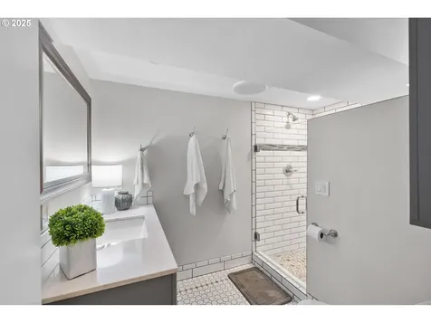 632 NE Everett Street Camas WA 98607