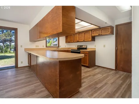 2520 S Crestline Drive Waldport OR 97394