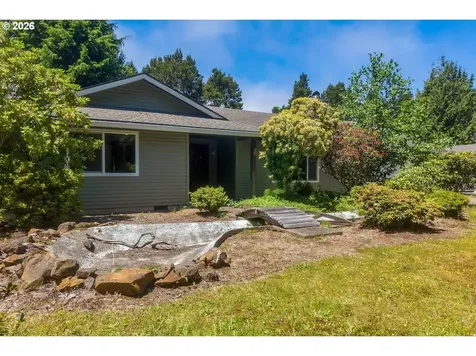 2520 S Crestline Drive Waldport OR 97394