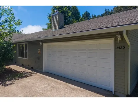 2520 S Crestline Drive Waldport OR 97394