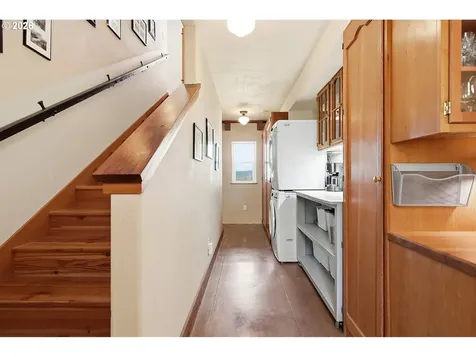 2015 Lonely Lane Mosier OR 97040