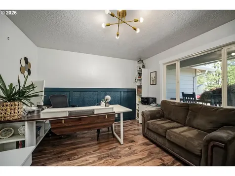 390 Kevin Court S Salem OR 97306