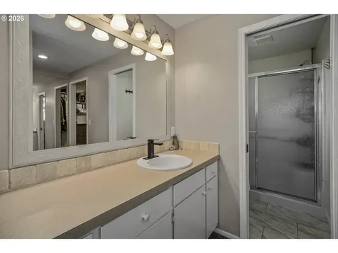 390 Kevin Court S Salem OR 97306
