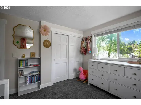 390 Kevin Court S Salem OR 97306