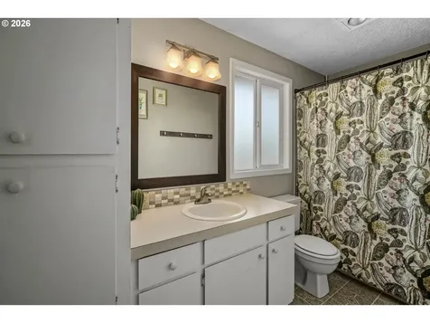 390 Kevin Court S Salem OR 97306
