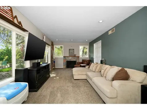 390 Kevin Court S Salem OR 97306