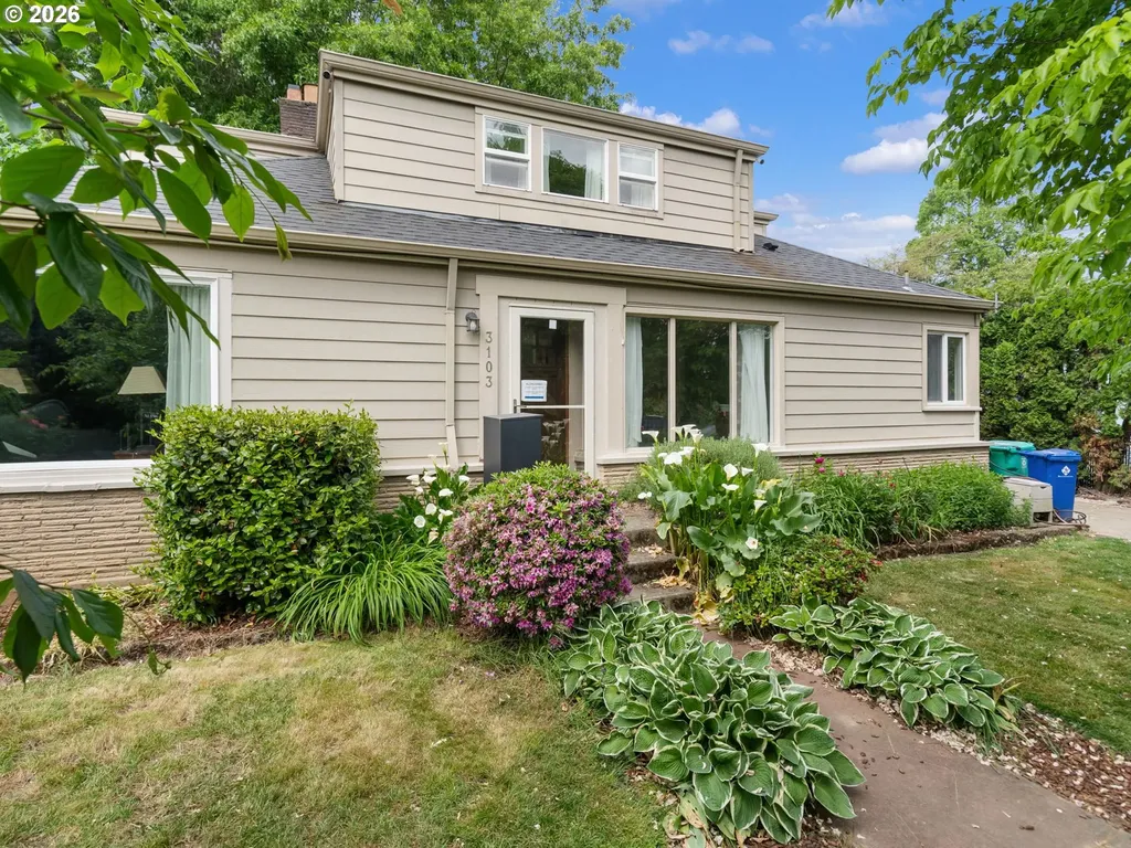 3103 NE Dekum Street Portland OR 97211