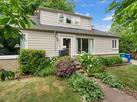3103 NE Dekum Street Portland OR 97211