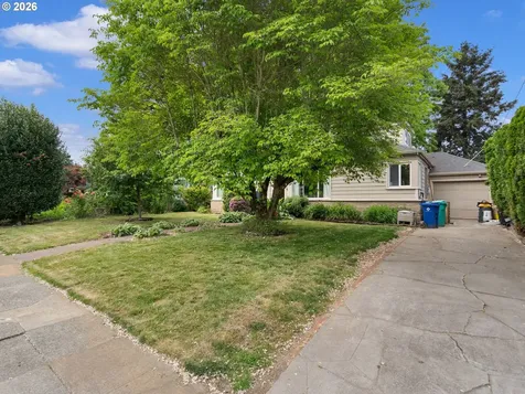 3103 NE Dekum Street Portland OR 97211