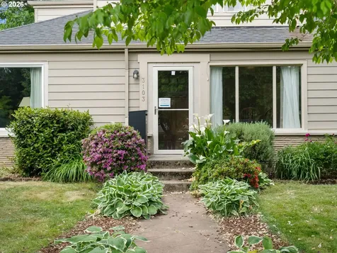 3103 NE Dekum Street Portland OR 97211