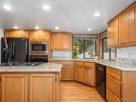 3618 SE 168th Avenue Vancouver WA 98683