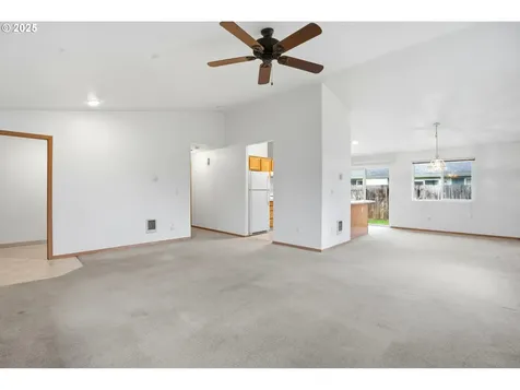 513 SE Clark Avenue Battle Ground WA 98604