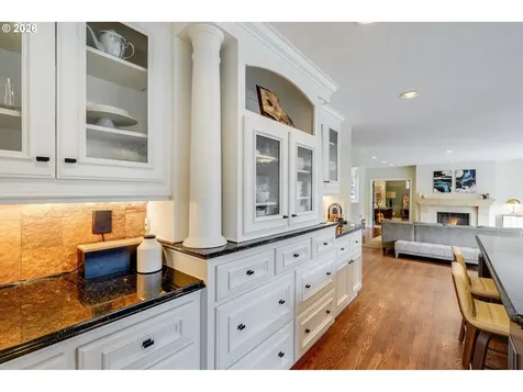 17282 Lake Haven Drive Lake Oswego OR 97035
