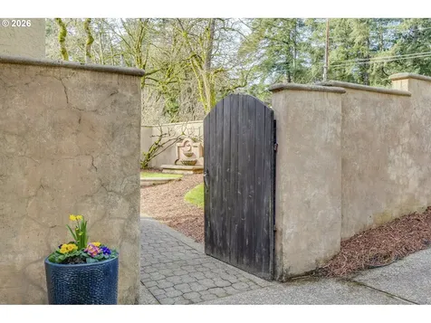 17282 Lake Haven Drive Lake Oswego OR 97035