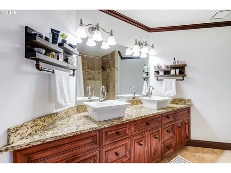 17282 Lake Haven Drive Lake Oswego OR 97035