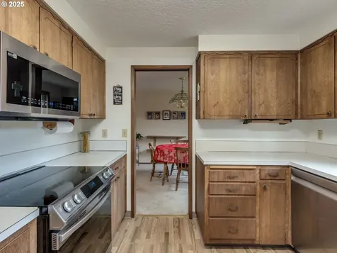 13875 SW 22nd Street Beaverton OR 97008