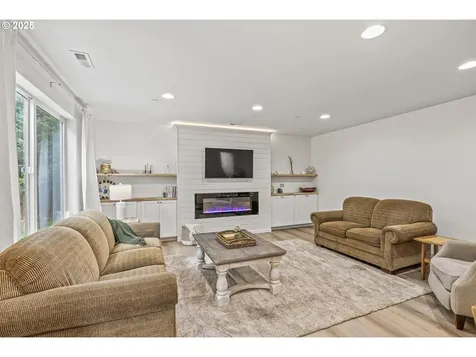 26 Marina Drive Cathlamet WA 98612