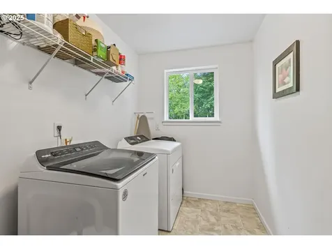 26 Marina Drive Cathlamet WA 98612