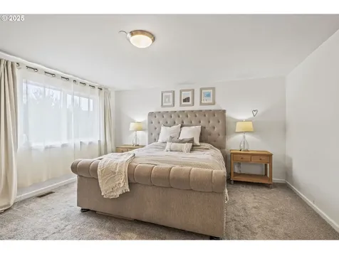 26 Marina Drive Cathlamet WA 98612