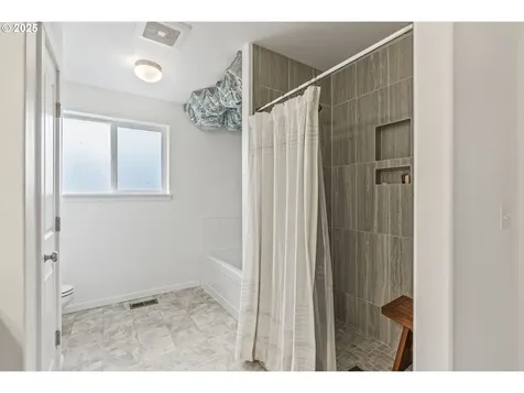 26 Marina Drive Cathlamet WA 98612