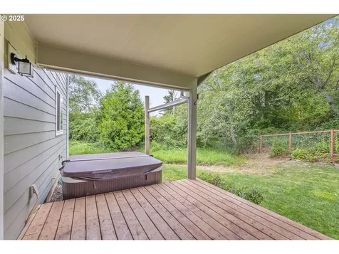 26 Marina Drive Cathlamet WA 98612