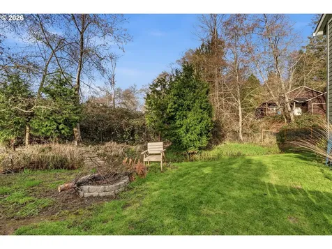 26 Marina Drive Cathlamet WA 98612