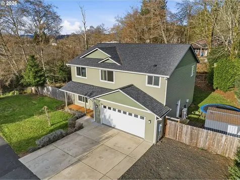 26 Marina Drive Cathlamet WA 98612