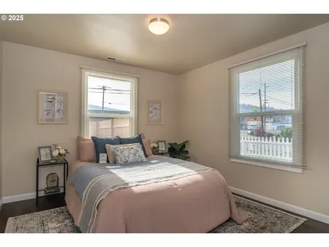 315 NE Cummins Street Roseburg OR 97470