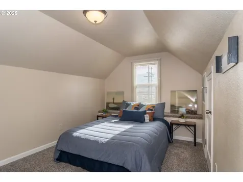 315 NE Cummins Street Roseburg OR 97470