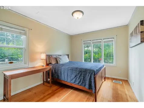 1710 NE 92nd Avenue Portland OR 97220
