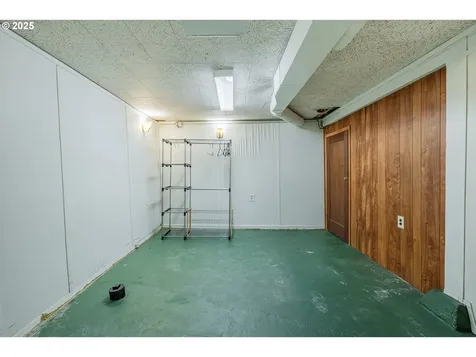 1710 NE 92nd Avenue Portland OR 97220