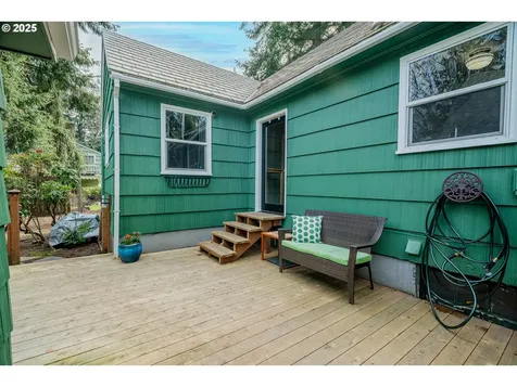 1710 NE 92nd Avenue Portland OR 97220