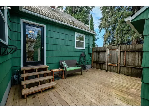 1710 NE 92nd Avenue Portland OR 97220