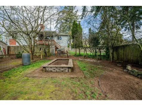 1710 NE 92nd Avenue Portland OR 97220