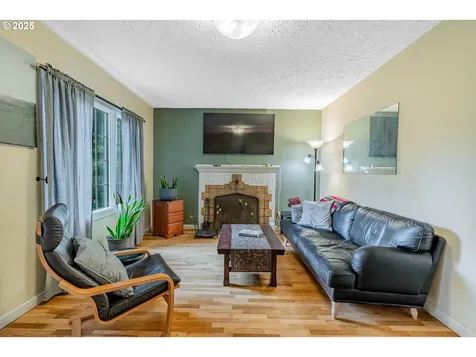 1710 NE 92nd Avenue Portland OR 97220