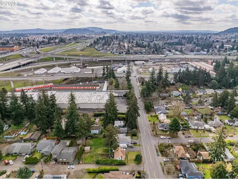 1710 NE 92nd Avenue Portland OR 97220