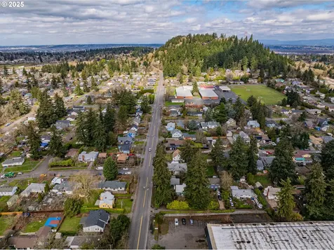 1710 NE 92nd Avenue Portland OR 97220
