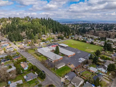 1710 NE 92nd Avenue Portland OR 97220