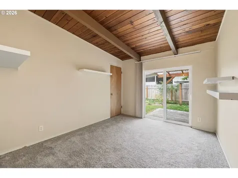 1430 Barton Street Eugene OR 97404