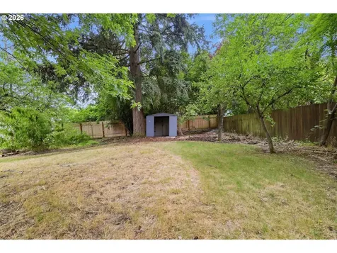 1430 Barton Street Eugene OR 97404